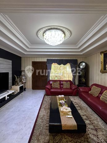 Di Jual Rumah Mewah 2.Lantai di Pulomas Jakarta Timur Di Jual Rumah Mewah 2.Lantai di Pulomas Jakarta Timur