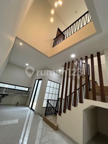 Jual Rumah Bagus 3 Lantai di Tomang Jakarta Barat Jual Rumah Bagus 3 Lantai di Tomang Jakarta Barat