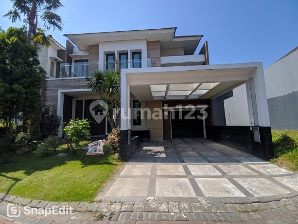Rumah 2 Lantai Mewah Pakuwon City Virginia Regency