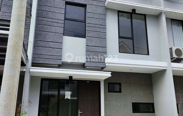 Rumah Jual 2 Lantai Di Perumahan Galuh Mas