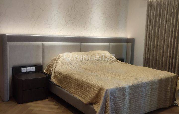 For Rent 2BR Apt Pakubuwono Residence