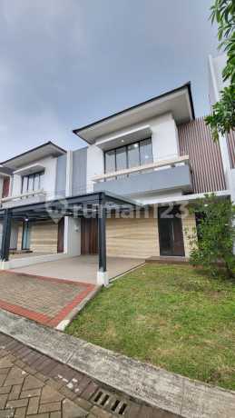 Dijual Cepat Rumah Bagus dan Lokasi Strategis di Kebayoran Infinity Dijual Cepat Rumah Bagus dan Lokasi Strategis di Kebayoran Infinity