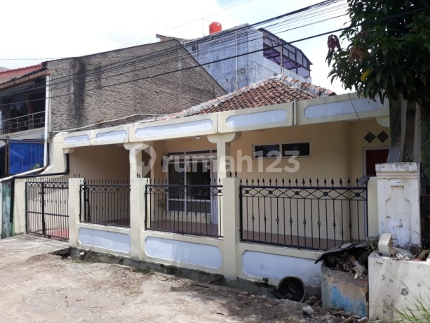 Rumah Siap Huni Dekat ke Pusat Perbelanjaan di Kota Baru Cibaduyut Rumah Siap Huni Dekat ke Pusat Perbelanjaan di Kota Baru Cibaduyut