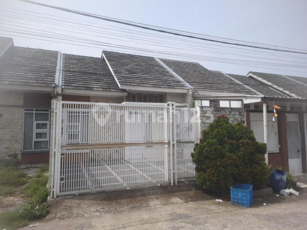 Rumah Rapi Minimalis di Graha Rancamanyar Rumah Rapi Minimalis di Graha Rancamanyar