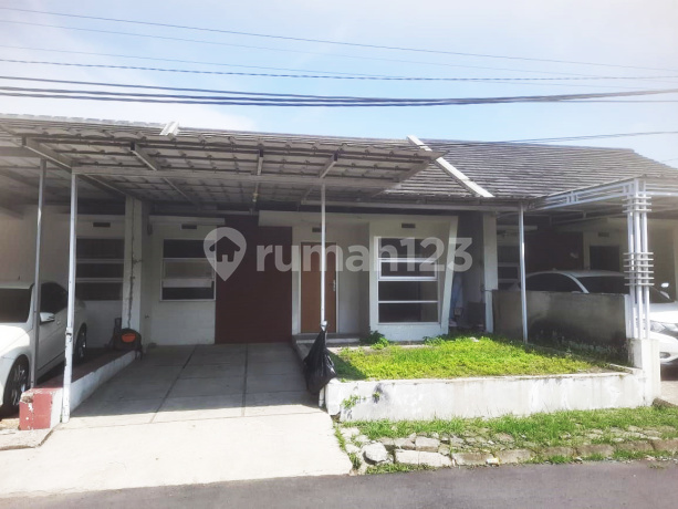 Rumah Tenang, Lingkungan Nyaman di Cluster Rancamanyar Rumah Tenang, Lingkungan Nyaman di Cluster Rancamanyar