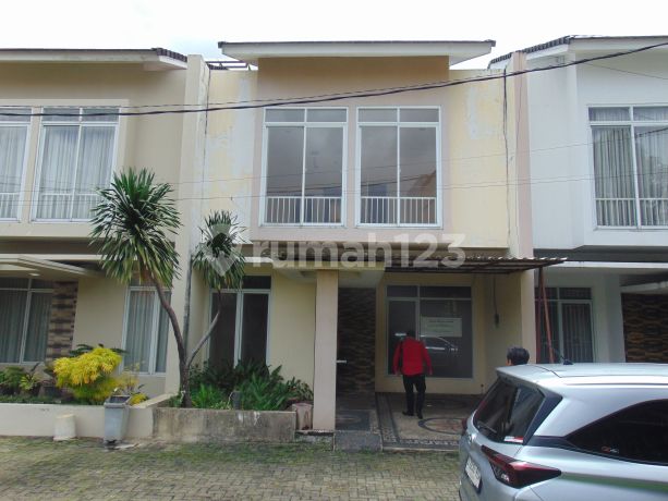 Rumah 2 Lantai Cluster Belle Fille Townhouse Bintaro