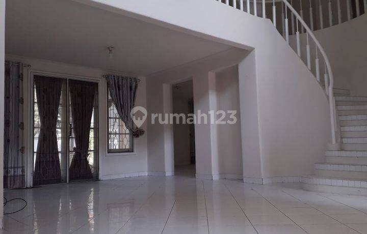 Dijual Rumah 2 Lantai di Taman Menteng Lippo Cikarang