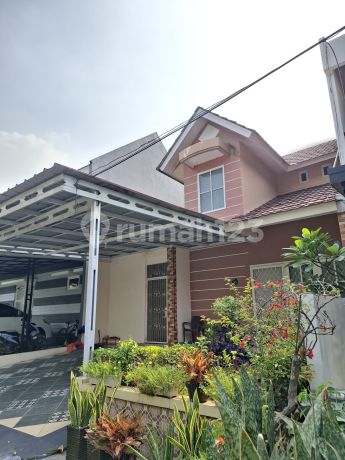 Dijual rumah 2 lantai di Taman Dago Lippo Cikarang