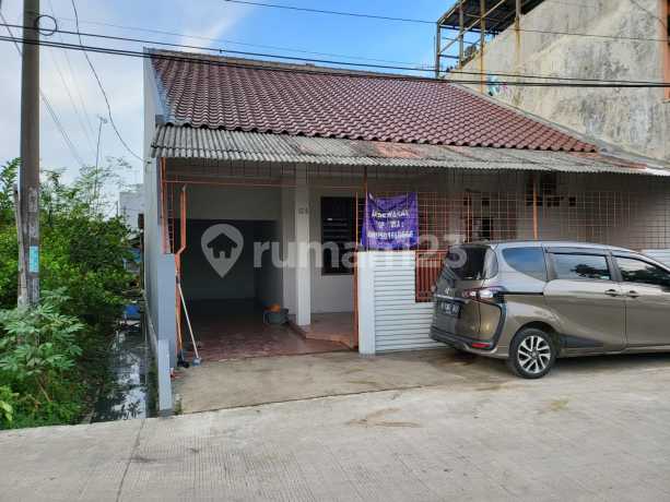 Dijual Rumah 1 lantai posisi hook di Jl. Karawang Jaya   Karawang