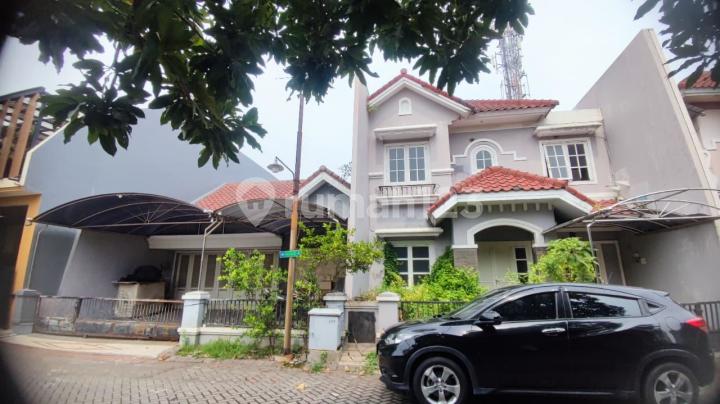 Rumah Second Royal Park Kutisari Lokasi Strategis Dekat Kampus Petra, Siap Huni Rumah Second Royal Park Kutisari Lokasi Strategis Dekat Kampus Petra, Siap Huni