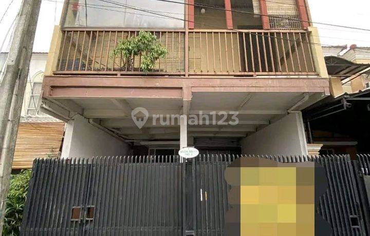 *dijual Rumah 2,5 Lantai Di Poris Paradise 2, Cipondoh, Tangerang*luas Tanah : 60m ( 5 X 12m )luas Bangunan : 135mkamar Tidur : 3kamar Mandi : 3listrik : 3300 Wattair : Pam2,5 Lantai & Bangunan Lantai 2 Full Sampai Depanhadap : Timurlegalitas : Shm*harga 