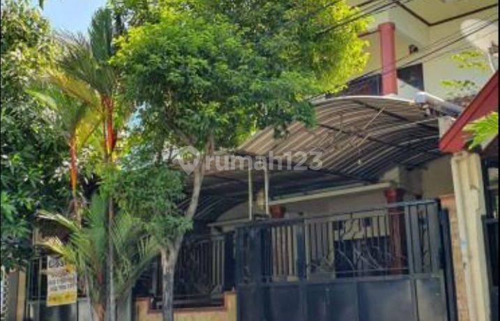 Rumah 2 Lantai di Jl. Kebraon Indah Permai