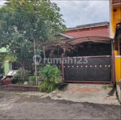 Rumah Bagus di Taman Pondok Jati Blok Au No. 17
, Sidoarjo