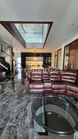 Dijual Rumah 3 Lantai di Casa Goya Kebon Jeruk Jakbar Dijual Rumah 3 Lantai di Casa Goya Kebon Jeruk Jakbar