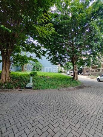 Tanah Hook Di Perumahan Darmo Hill