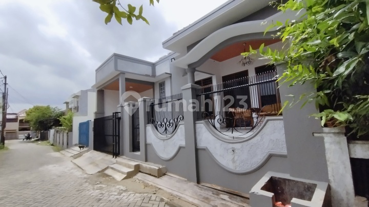 Rumah Komplek Unilever, Karang Tengah, Tangerang, Siap Huni dan Bagus Terawat, Uk. 10 X 14,3 M2, 2 Lantai Cocok untuk Hunian Rumah Tinggal Nego