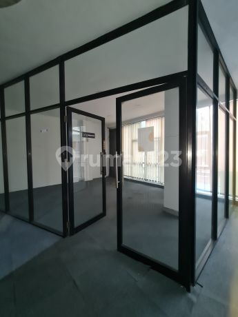 Ruko 4 Lantai di Kelapa Gading Permai di Jalan Boulevard S8815