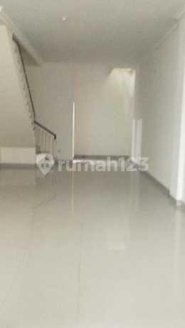 J Disewa Ruko Green Lake City Cluster : Crown Uk : 4,5X15