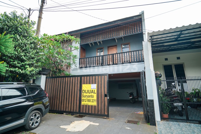 Rumah dengan Gaya Etnis Cocok Utk Anda Yg Suka Gaya Clasik Etnis,Jarang Ada.di Cimanggu City Bogor