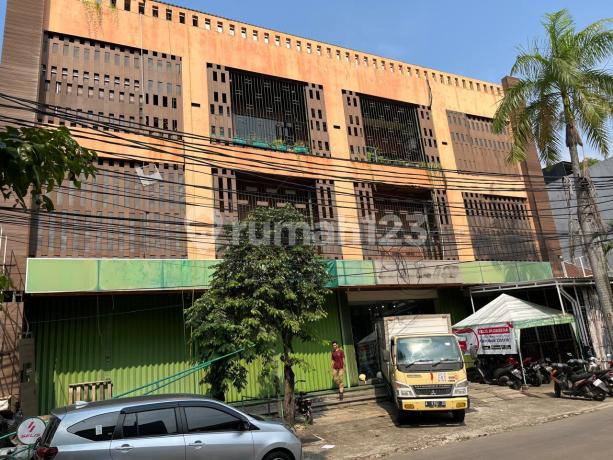 Gedung gabungan 4 ruko dgn lebar 22m,4 lantai di Kelapa Gading Permai,strategis,cck utk kantor,kursus,klinik,play group dll
