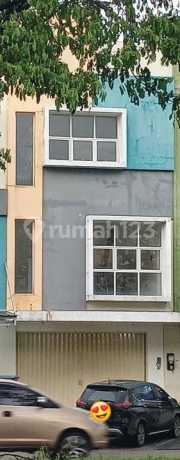 Disewakan Ruko Arana 2,5 Lantai di Harapan Indah Bekasi Disewakan Ruko Arana 2,5 Lantai di Harapan Indah Bekasi