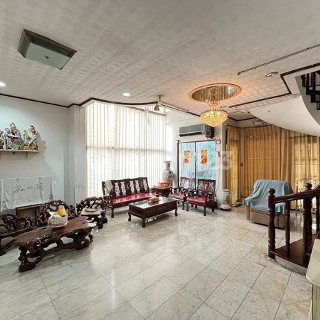 Dijual Rumah Hook Taman Polonia Strategis Daerah Jalan Juanda