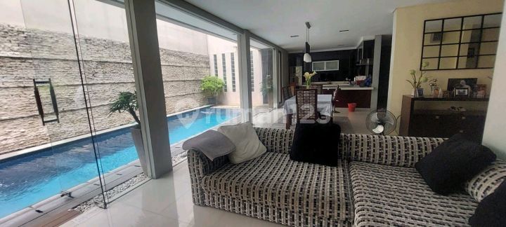 Rumah Villa Cendana Kolam Renang Bagus 2 Lantai 24 Jam Aman Asri Shm - Sertifikat Hak Milik Furnished Di Perumahan Villa Cendana, Ciputat. Jual Cepat 