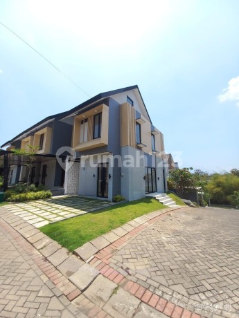 Rumah The Bridge Town, Muray Malang