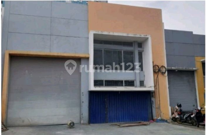 Gudang di Pergudangan Bizpark, Cakung, Jakarta Timur Gudang di Pergudangan Bizpark, Cakung, Jakarta Timur