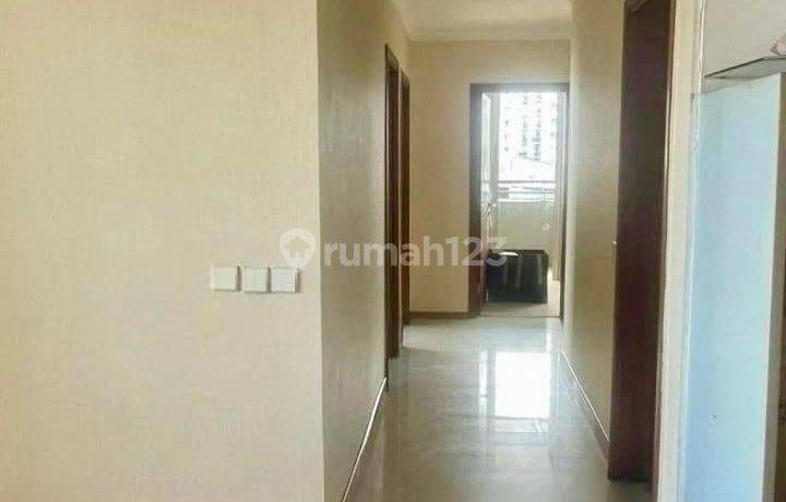 Jual B.u Apt. The Park Residence 3 Kamar Tidur Semi Furnished Bagus