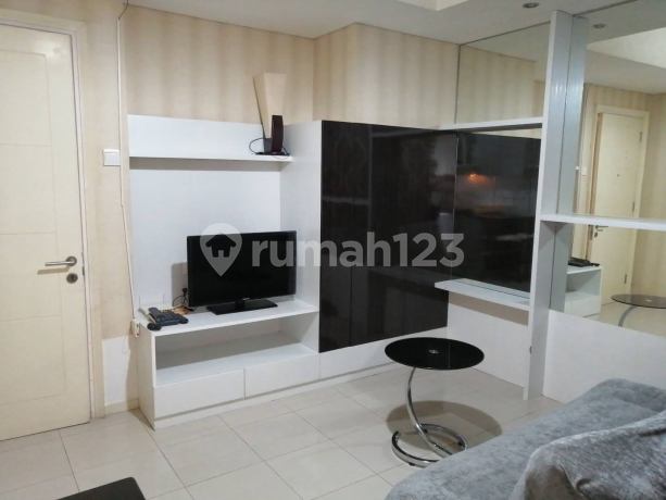Disewakan Apartemen Cosmo Terrace Tanah Abang Jakarta Pusat R1547