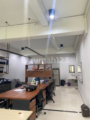 Ruko Villa Gading Indah 4 Lantai - Furnished!