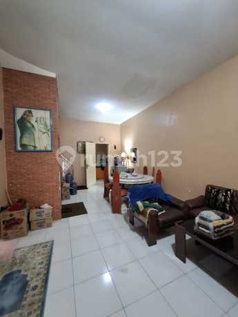 Dijual Townhouse Cendrawasih 3 Lantai Siaphuni SHM Dijual Townhouse Cendrawasih 3 Lantai Siaphuni SHM