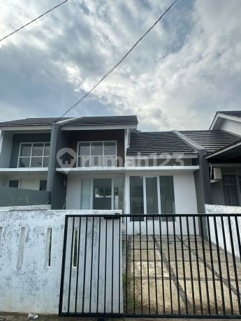 Rumah Bagus Unfurnished SHM Pamulang, Tangerang Selatan Rumah Bagus Unfurnished SHM Pamulang, Tangerang Selatan