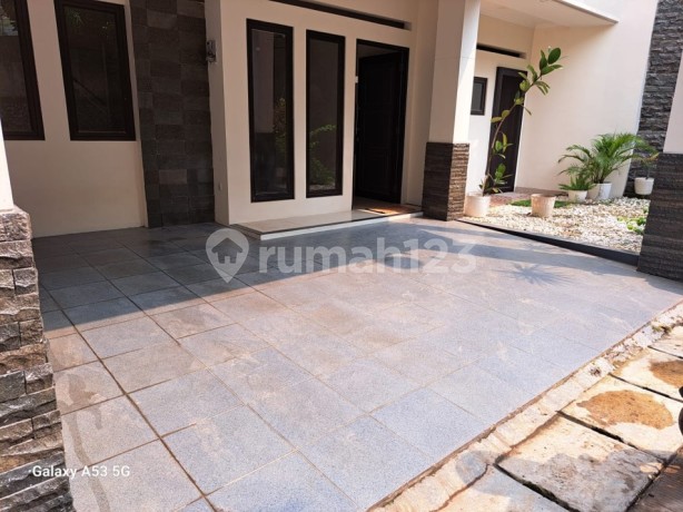 GREEN BINTARO, South Tangerang. New House (Fronting Park), 2 Floors Ready to Occupied, Freehold Title