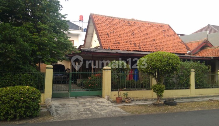 Pasar Minggu, Jak-Sel. Hitung Tanah, Rumah Strategis Bebas Banjir