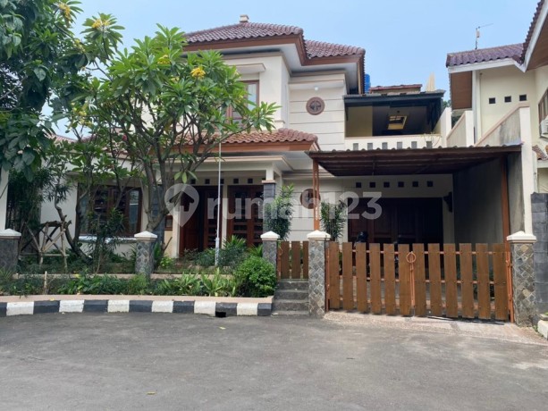 Bintaro Jaya, Sektor7, Tang-Sel. Rumah Mewah 2Lt, Cozy, Swim Pool