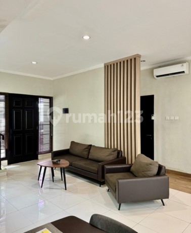 Discovery, Bintaro Jaya. Rumah Cozy 2Lt, Siap Huni, Bebas Banjir