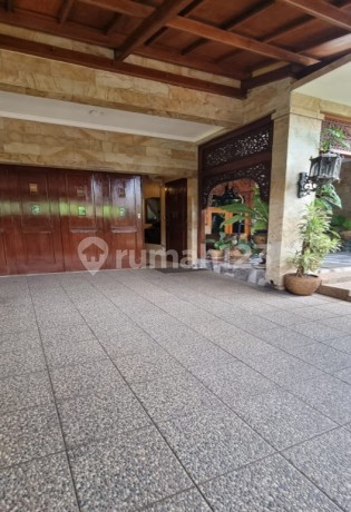 Cinere. Rumah Mewah & Premium, Cozy Modern, Terawat, Bebas Banjir