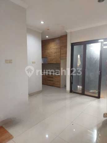 Terrace Garden, Ciputat TangSel. Rmh SiapHuni Modern, BebasBanjir Terrace Garden, Ciputat TangSel. Rmh SiapHuni Modern, BebasBanjir