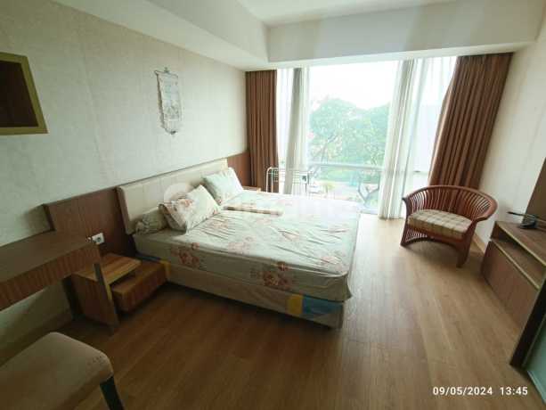 Low-Floor Rent, Walking Distance to UPH Karawaci