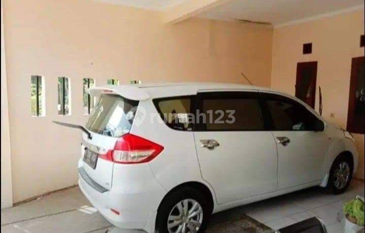 Rumah Hook di Komplek Kimia Farma Ciledug Tangerang