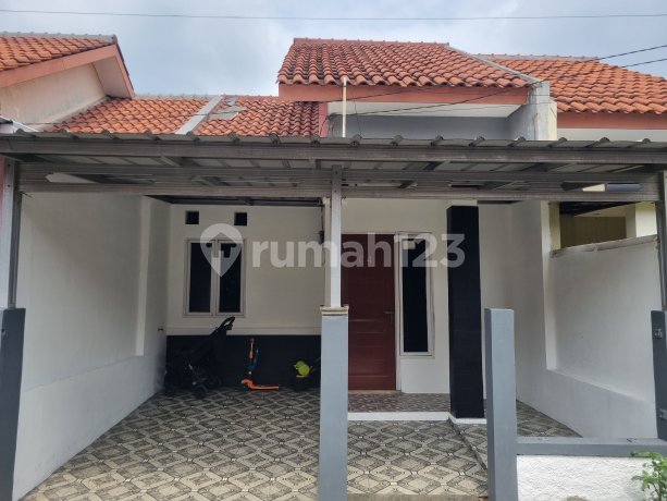 Rumah Cluster 2KT SHM Bebas Banjir Jakarta Timur