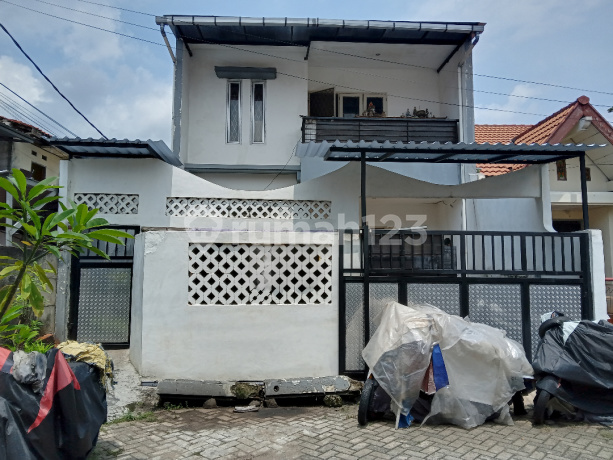 Rumah 2 Lantai di Metro Permata 2, Hoek, Dekat Tol Karang Tengah
