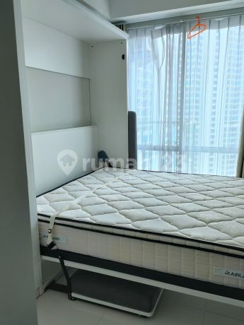 For Rent Puri Mansion Apartment, Studio Type, Swimming Pool View, Fully Furnished