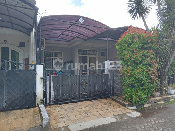 Metro Permata 2 House, Area 100 M2, Good, Affordable, Near Karang Tengah Toll Road Metro Permata 2 House, Area 100 M2, Good, Affordable, Near Karang Tengah Toll Road