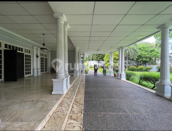 Rumah Sultan Mewah di Jakarta Selatan, Luas 2337 M2, Kolam Renang, Dekat Tol Jorr Rumah Sultan Mewah di Jakarta Selatan, Luas 2337 M2, Kolam Renang, Dekat Tol Jorr