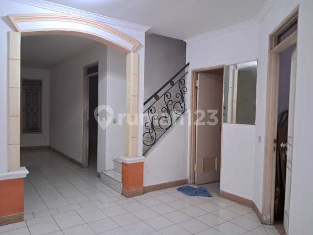 Rumah Bagus Siap Huni Strategis Taman Imam Bonjol Lippo Karawaci.