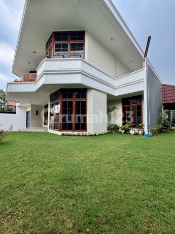 Dijual Rumah 2 Lantai Newly Renovated Dalam Komplek Bukit Cinere