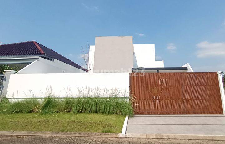 Rumah Puri Arga Golf Bsb Include Furniture Dan Kolam Renang 